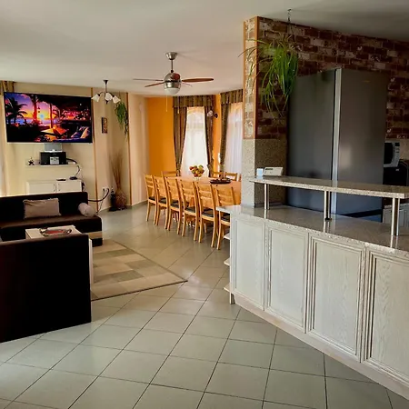 Petra- Medovo, Sunny Medovo