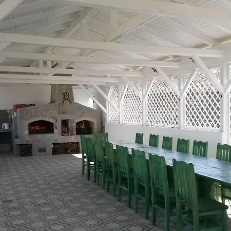 Petra- Medovo, Sunny 招待所 *