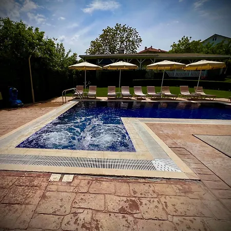 Petra- Medovo, Sunny 招待所 *