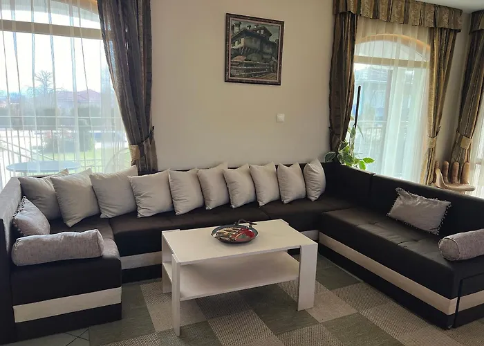 Petra- Medovo, Sunny * Medovo