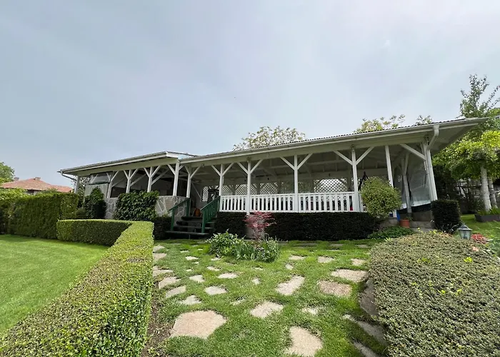 Petra- Medovo, Sunny Къща за гости