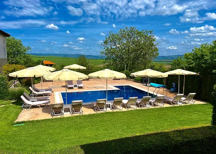 Къща за гости Petra- Medovo, Sunny *